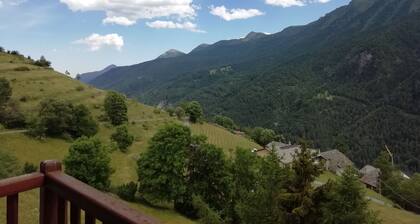 La via del bosco Apartment in a villa