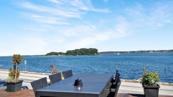 Villa | Water view