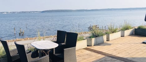 Villa | Uitzicht op het water