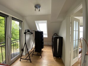 2 bedrooms, down duvets, individually decorated, individually furnished