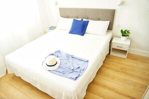 4 bedrooms, iron/ironing board, travel cot, free WiFi