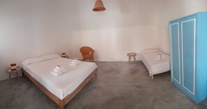 2 bedrooms, bed sheets - FILICUDI (AEOLIAN ISLANDS) - Typical Aeolian house 50 meters from the sea ... (Pecorini A Mare)