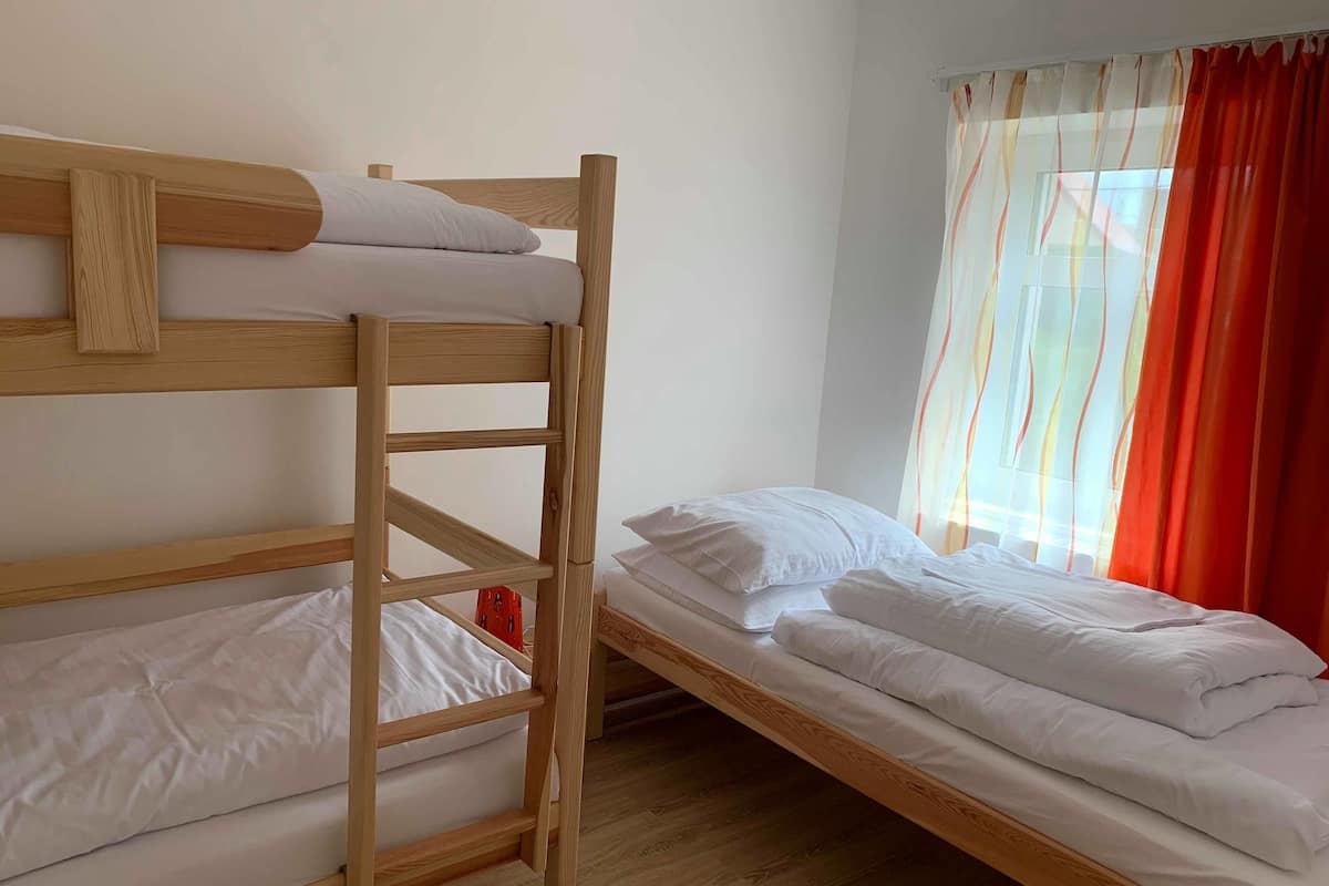 Departamento familiar (3) | 2 habitaciones, cunas, wifi gratis y ropa de cama