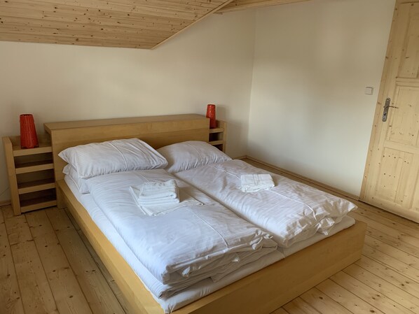 Apartment (5) | Babybetten, kostenloses WLAN, Bettwäsche