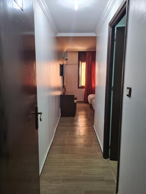 Bureau, rideaux occultants, lits pliants/supplémentaires, Wi-Fi gratuit