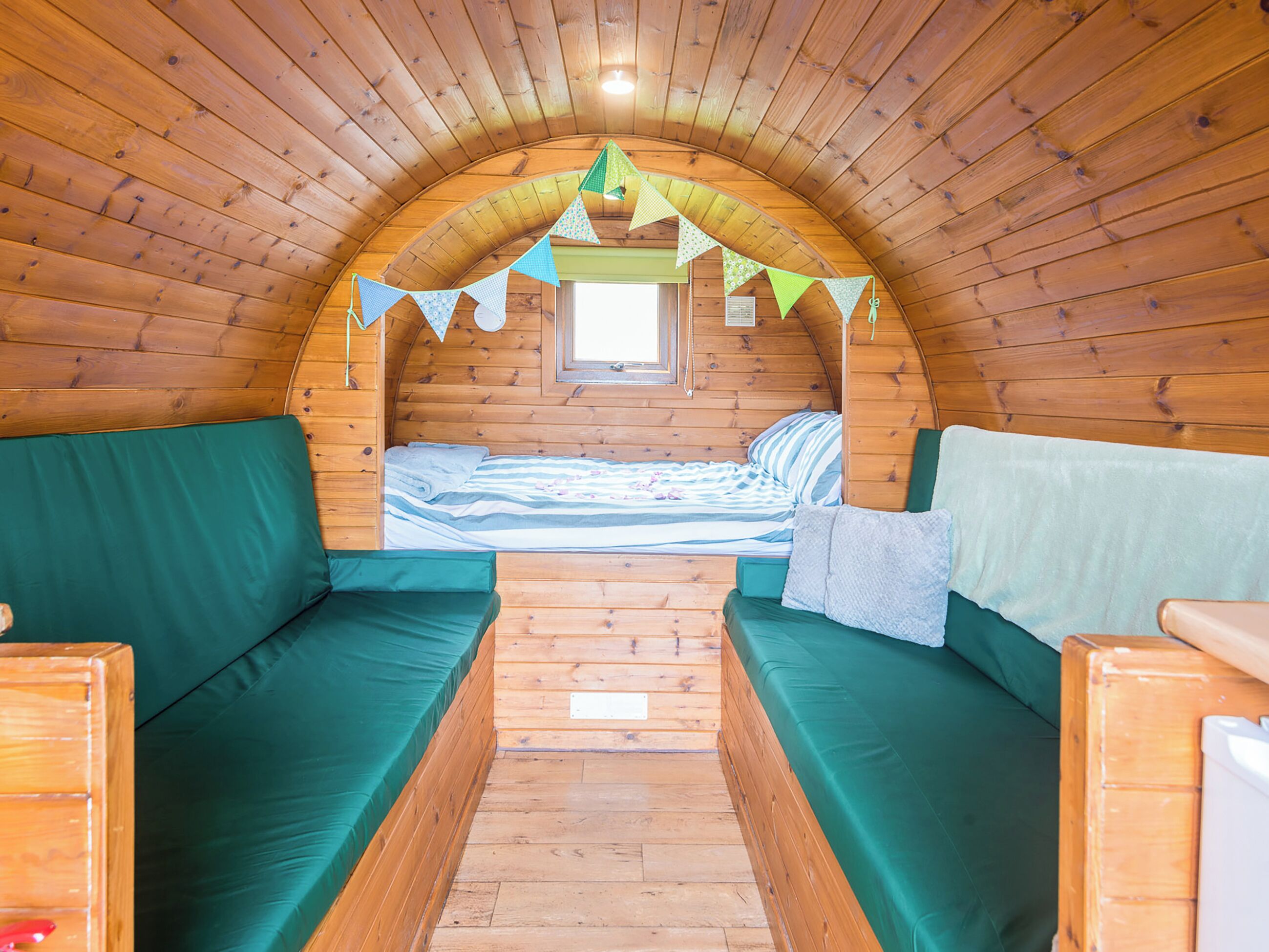 Interior | Rivendell Glamping Pod - Well Farm Holiday Cottages, Holsworthy, near Launceston