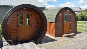 Unclassified image, 3 of 10, button - Rivendell Glamping Pod - UK11881 (Holsworthy, near Launceston)