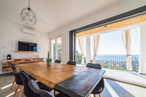 Dining - Refined villa with minimal chic interior and fabulous private pool with sea view (Ascea)