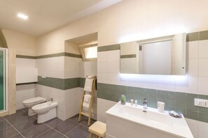Shower, bidet