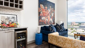Panoramic Apartment, 1 Queen Bed, Club lounge access, City View | Minibar