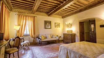 15 chambres, draps fournis