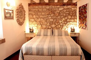 1 Schlafzimmer, schallisolierte Zimmer, Bügeleisen/Bügelbrett, WLAN