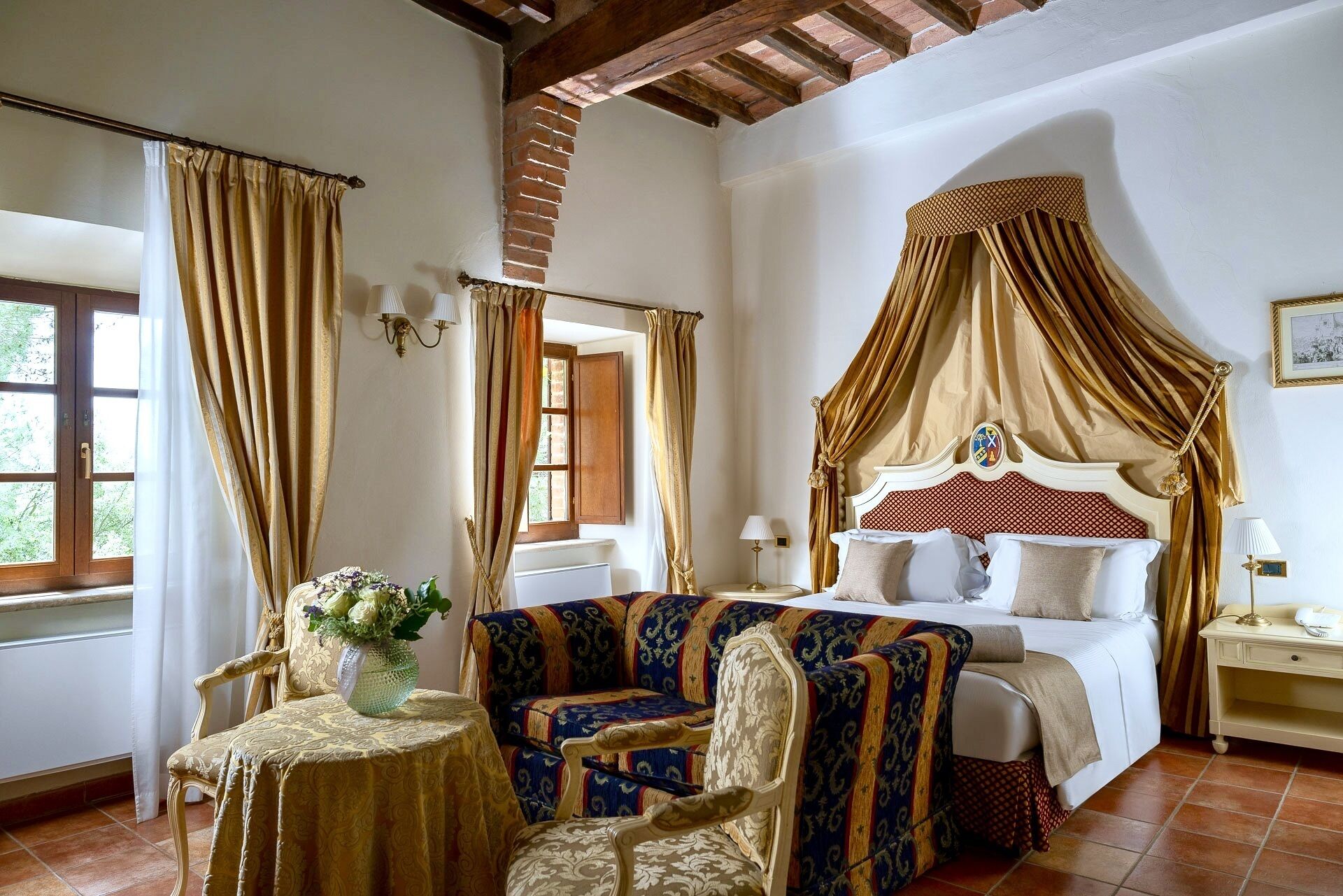 20 camere, Wi-Fi gratuito, lenzuola