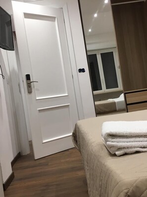 Chambre Double | Chambres insonorisées, fer et planche à repasser, lits bébé (gratuits)