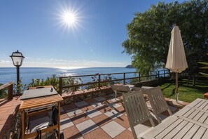 Appartement Deluxe, 2 chambres, vue baie, dans la tour | Terrasse/Patio