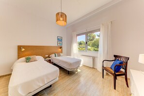 4 habitaciones, wifi gratis y ropa de cama