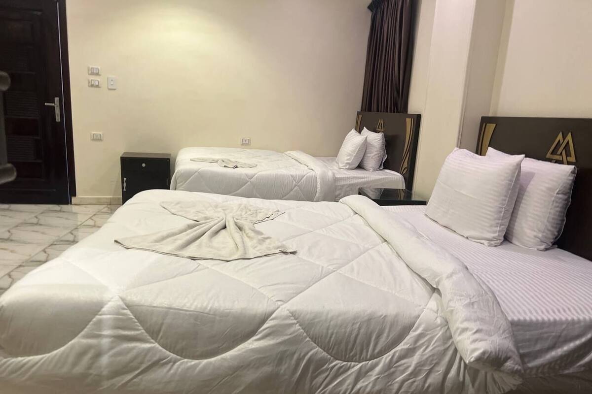 1 bedroom, Egyptian cotton sheets, premium bedding, pillow-top beds