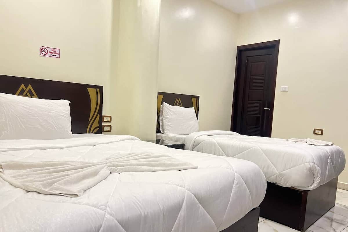1 bedroom, Egyptian cotton sheets, premium bedding, pillow-top beds