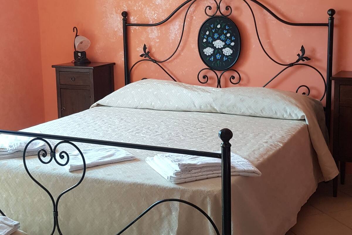 Iron/ironing board, cribs/infant beds, rollaway beds, free WiFi