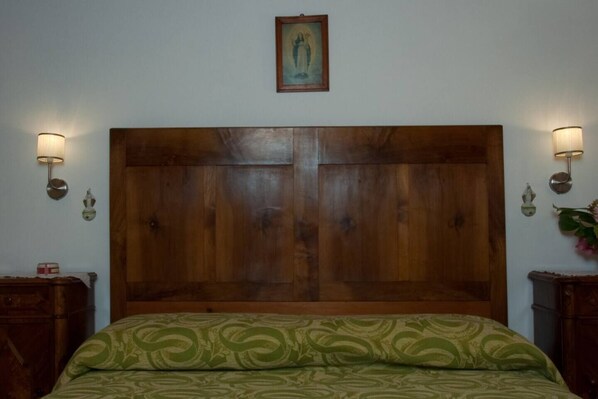 2 slaapkamers, een strijkplank/strijkijzer, wifi, beddengoed