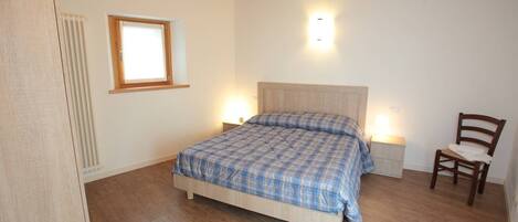 1 makuuhuone, silitysrauta/-lauta, Wi-Fi, vuodevaatteet