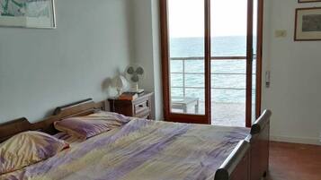 3 camere, ferro/asse da stiro, Wi-Fi gratuito, lenzuola