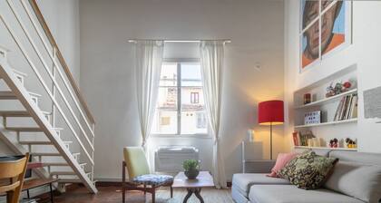 Cozy and modern studio apartment by Mmega