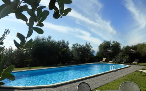 Situated inside olive oil farm, Altabina enjoys a panoramic position over the valley and the large h