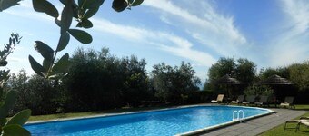 Situated inside olive oil farm, Altabina enjoys a panoramic position over the valley and the large h