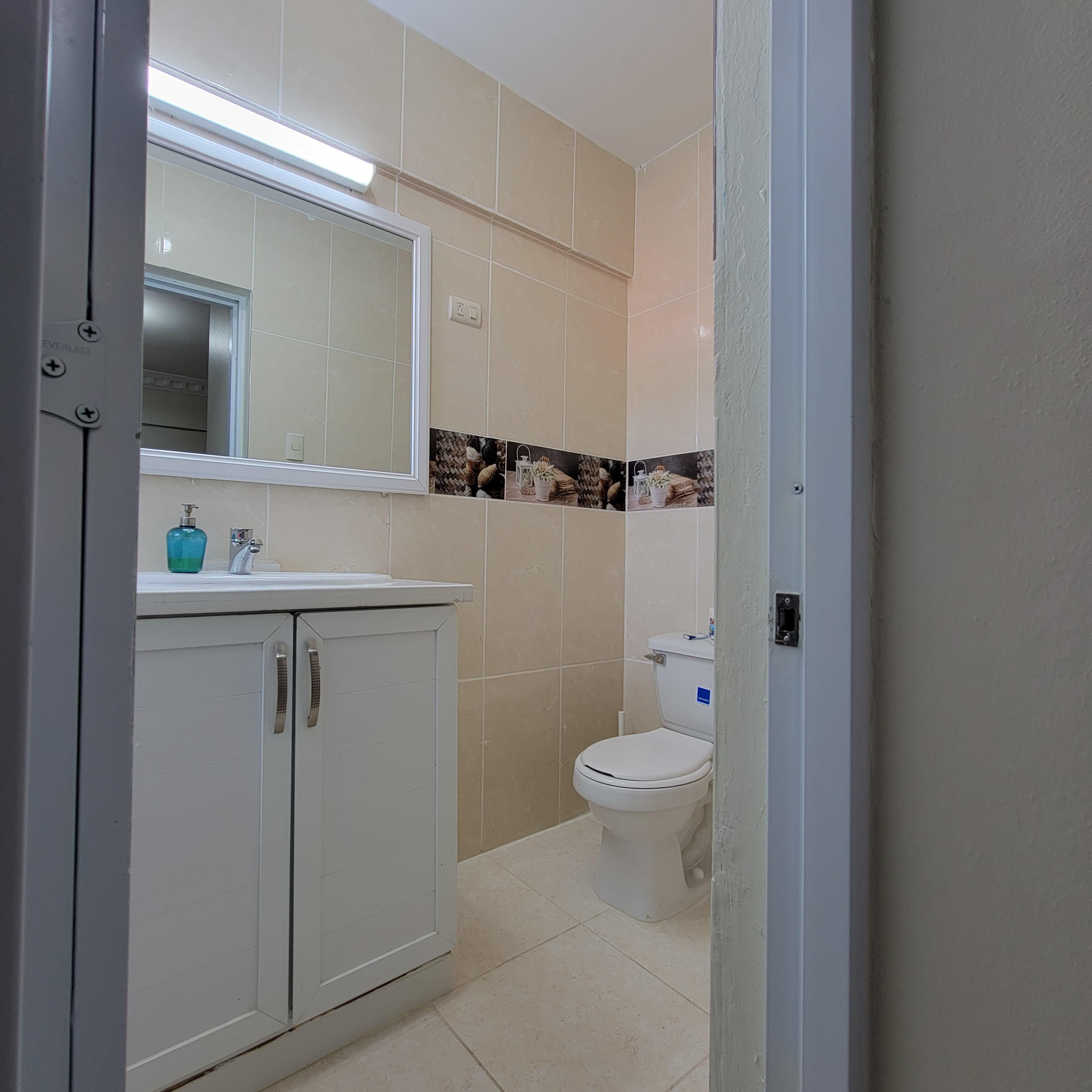 standard room | bathroom | rainfall showerhead, free toiletries, towels, soap