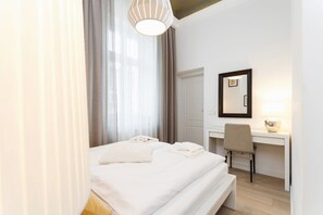 1 bedroom, iron/ironing board, WiFi, bed sheets - Ariańska 6 | Prestige Apartment | Remote Work (Kraków)