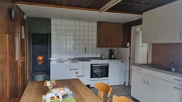 Réfrigérateur, four, plaque de cuisson, lave-vaisselle
