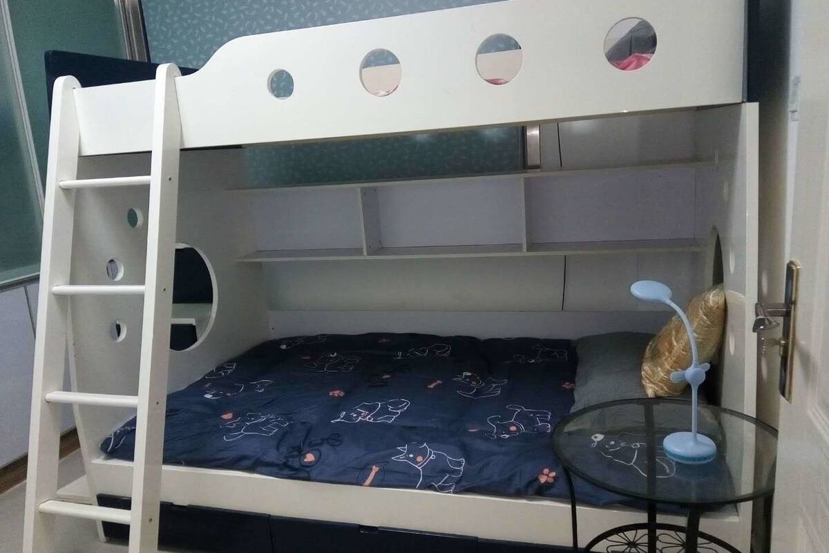 Basic Double Room, Shared Bathroom
