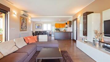 Nhà | Phòng khách | TV màn hình phẳng