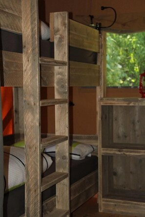 2 bedrooms - Cosy safari tent with barbecue and garden (Lychen)