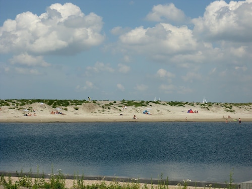 Kindvriendelijk vakantiehuis aan zee, goed gerenoveerd, gratis wifi, Park De Kreek
