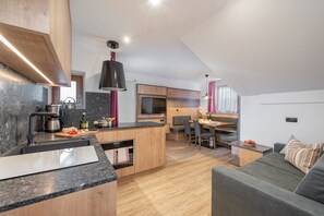 Familienapartment (Pustertal) | Eigene Kochnische