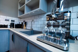 Luxury Apartment, 1 Bedroom | Minibar