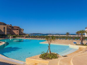 Pool - Les Rivages de Coudoulière by Interhome (Six Fours La Coudoulière)