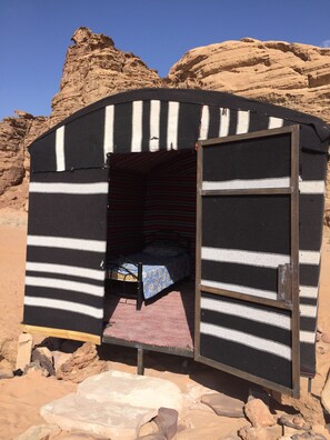 Standard Tent - Al sultan bedouin camp (Wadi Rum)