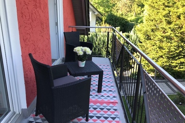 Ferienwohnung (100qm) mit 4 Sternen klassifiziert-Balkon zur Ostseite Ferienwohnung in Schauenstein