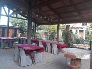 Exterior - Majestic MT Pinatubo Tour and Homestay (Capas)