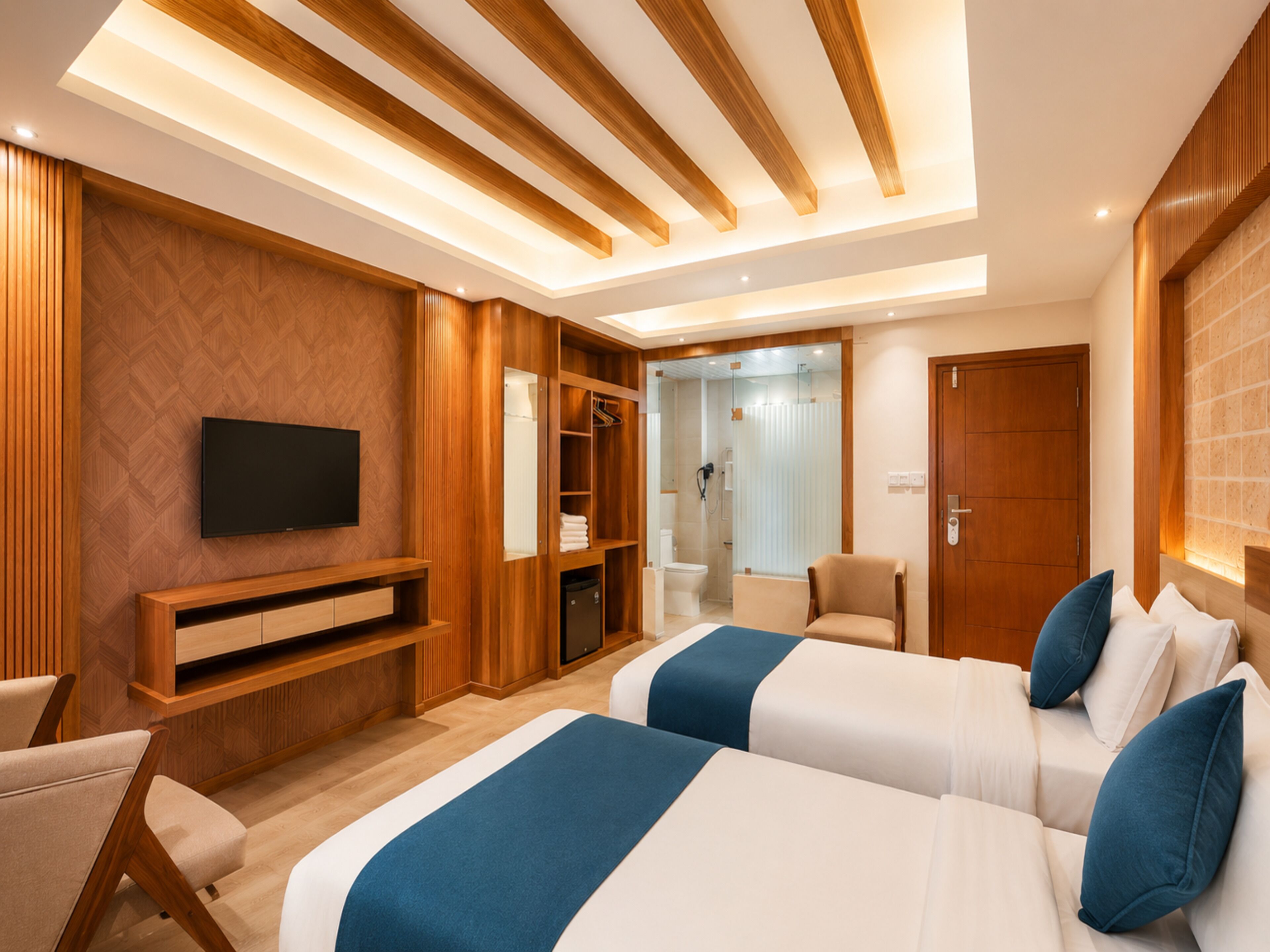 Familien-Dreibettzimmer | Hochwertige Bettwaren, Select-Comfort-Betten, Minibar, Zimmersafe