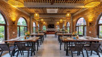 Se sirven desayunos, almuerzos, cenas y cocina internacional