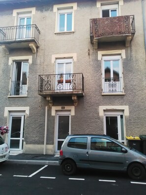 Exterior - Two bedrooms dining room (Aix-les-Bains)
