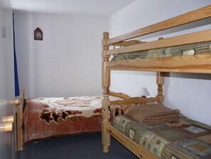 2 chambres, fer et planche à repasser, Wi-Fi gratuit