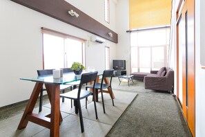 Apartment (801) | In-room dining - Maison Grand Plaire 801 (Osaka)