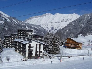 Exterior - Apartment at the foot of the slopes, near shops (Notre-Dame-de-Bellecombe)