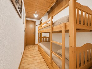 1 bedroom, WiFi (free)