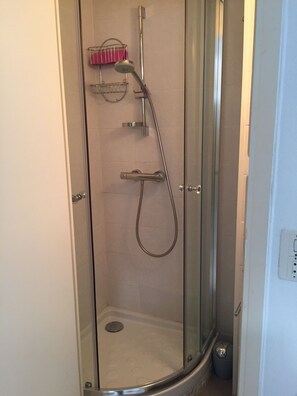Hair dryer, towels - Studio old town 17m2, 1min from the sea (Menton)